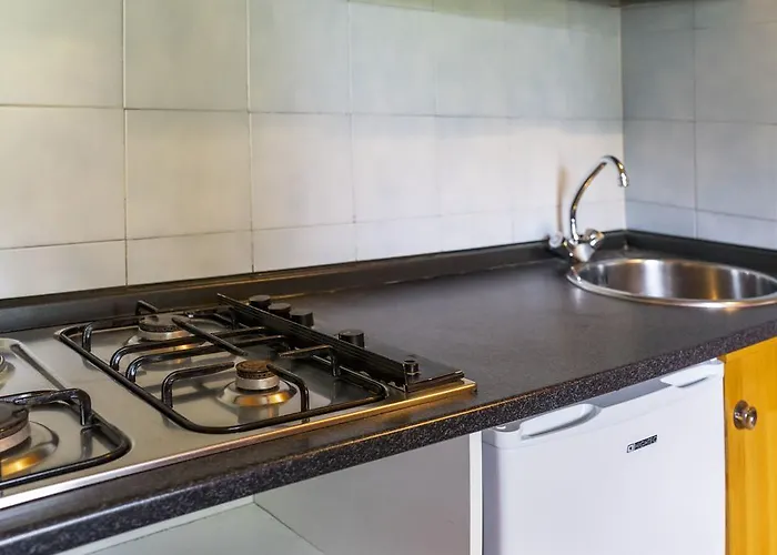 Kemping Monja Village