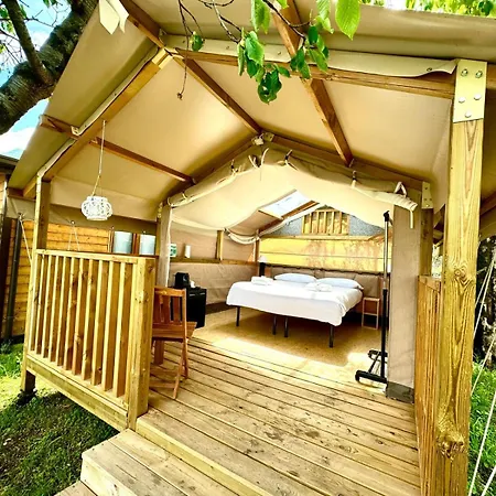 Campsite Monja Village