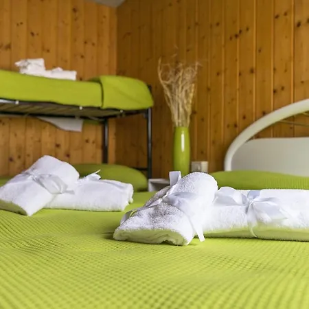 Κάμπινγκ Monja Village