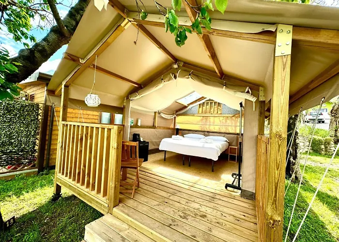 Κάμπινγκ Monja Village