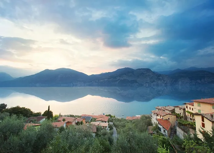 Monja Village Kamp alanı Brenzone sul Garda