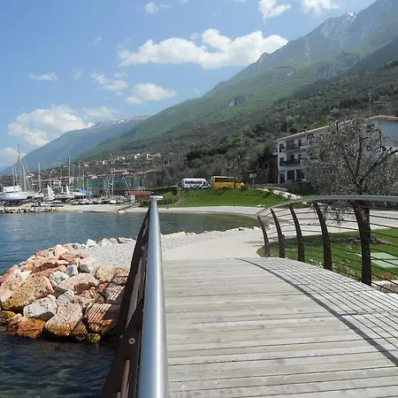 אתר קמפינג Monja Village *