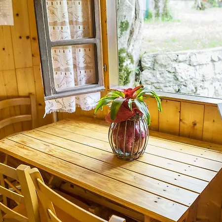 Monja Village ברנצונה סול גארדה