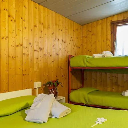 אתר קמפינג Monja Village